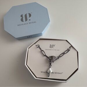 Bomb Party Starling Wonder Necklace NK80177 Howlite Magnesite Hematite Plating